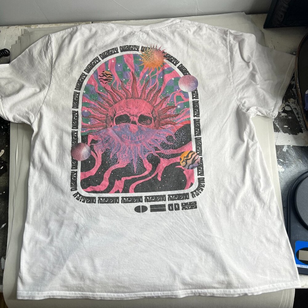 Chemistry Duality Graphic T-shirt Size XL‎ Sun Skull Design Whimsigoth Grunge